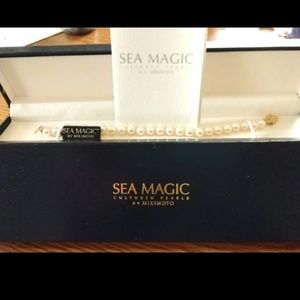 Sea Magic Pearl Bracelet
